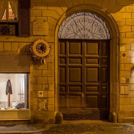 Navona Gold روما